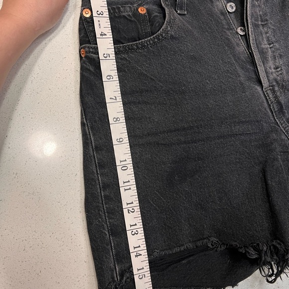 Levi’s 501 mid thigh short - Picture 4 of 6